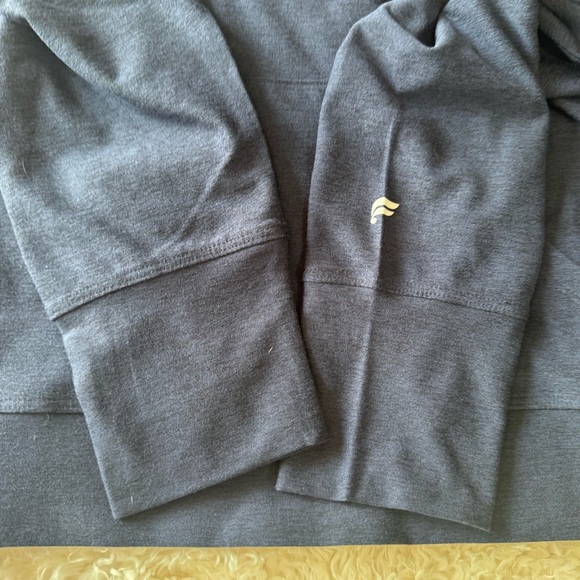 Fabletics Cloud Jersey Cropped Hoodie - Deep Navy Heather - Size Medium NEW - Picture 10 of 12